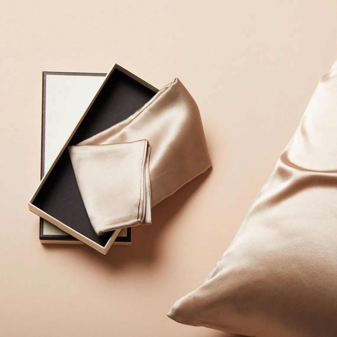 2 Pieces Set Natural Silk Sleeping Pillowcase with Eyemask 22 momme (Champagne)