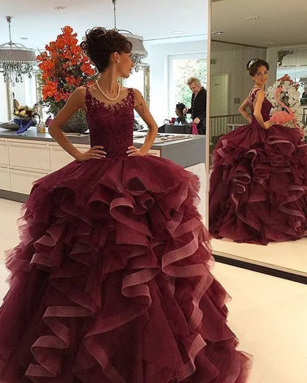 2018 Burgundy Quinceanera Dresses with Organza Ruffles Puffy Ball Gowns Sweet 16 Dress
