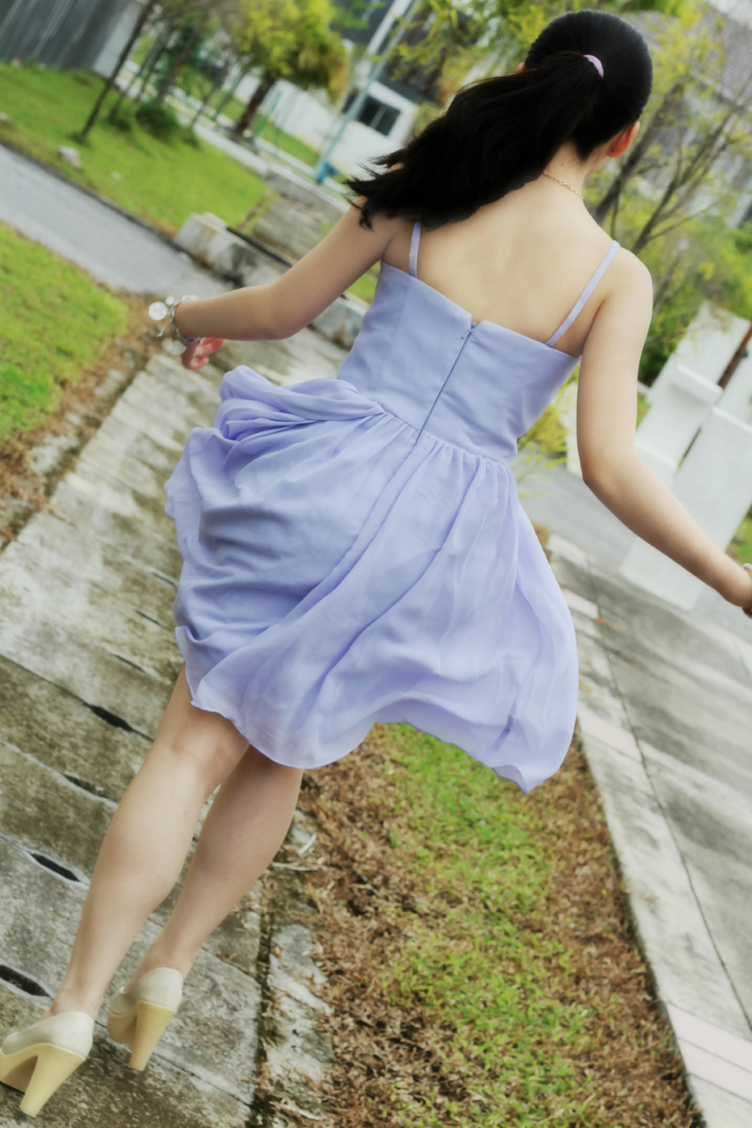 A-line V-neck Spaghetti Strap Knee Length Chiffon Pleated Prom Dress