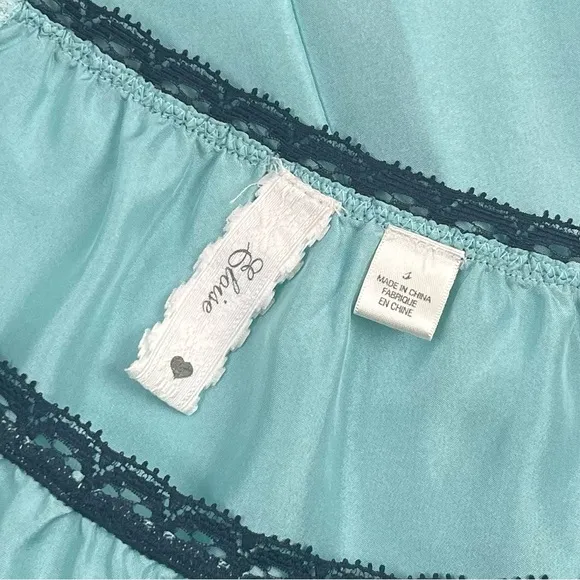 Anthropologie l S Eloise Retro Pinup Robin Blue Silk Lace Ruffle Hem Half Slip