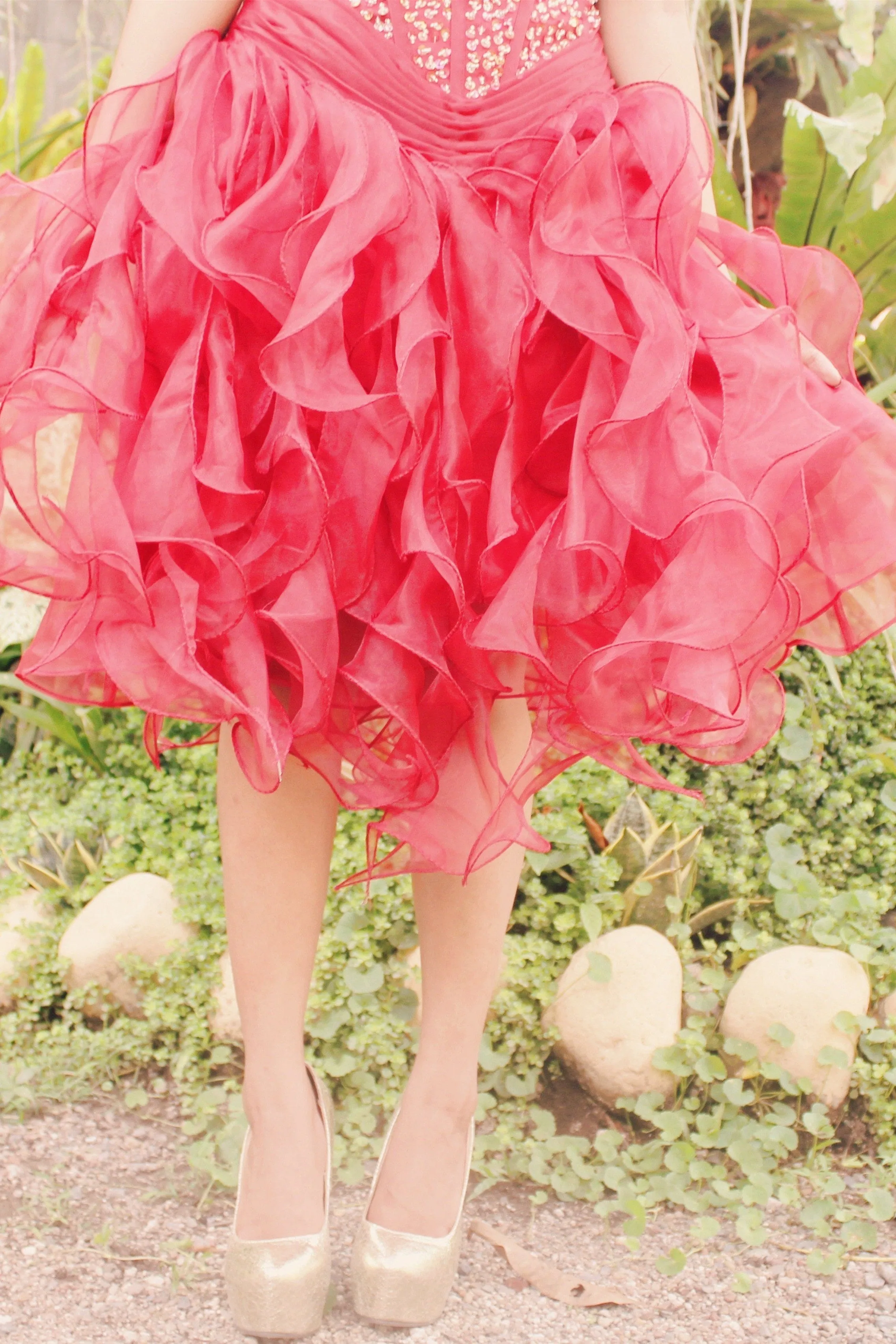 Ball Gown Sweetheart Knee Length Organza Beaded Prom Dress