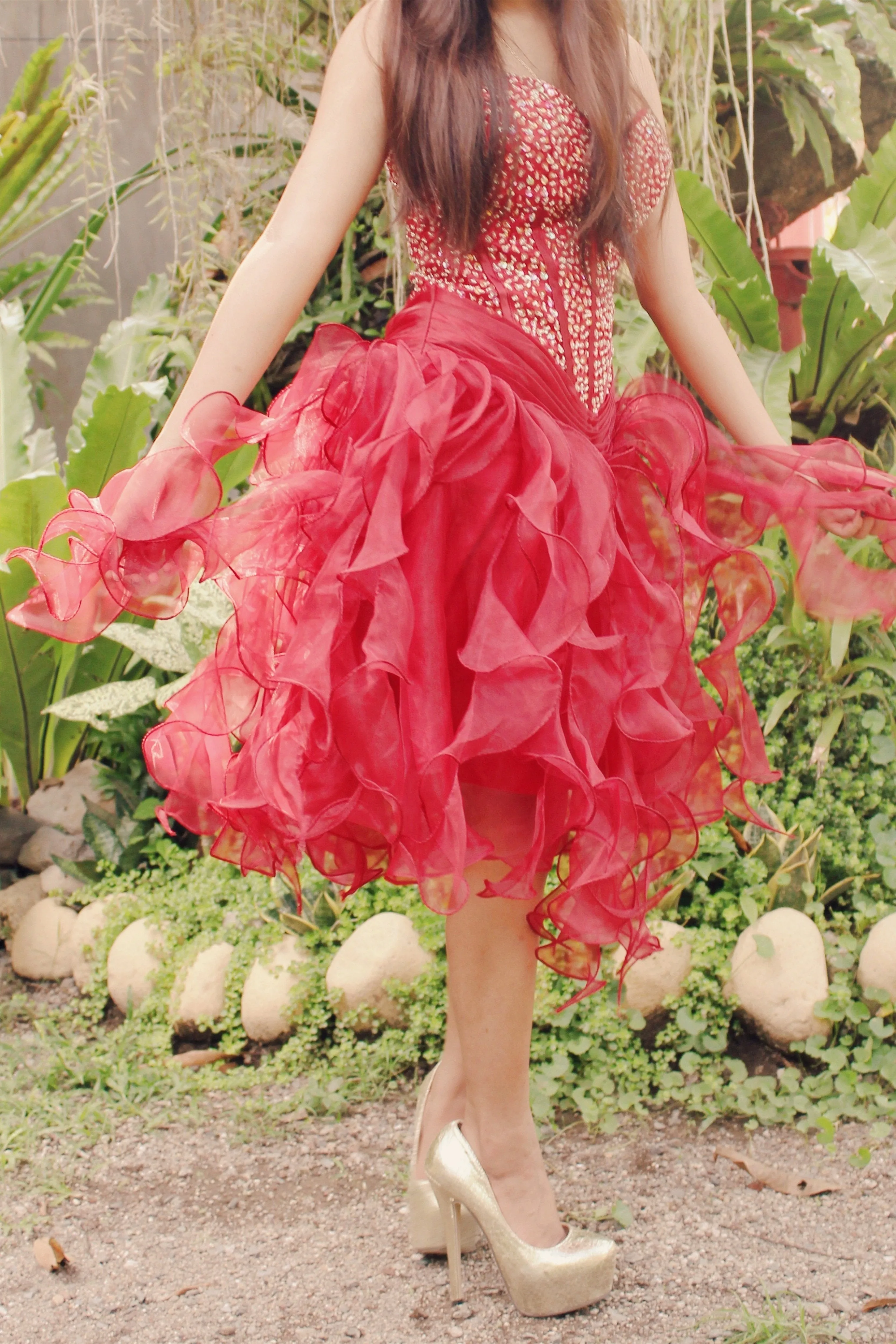 Ball Gown Sweetheart Knee Length Organza Beaded Prom Dress