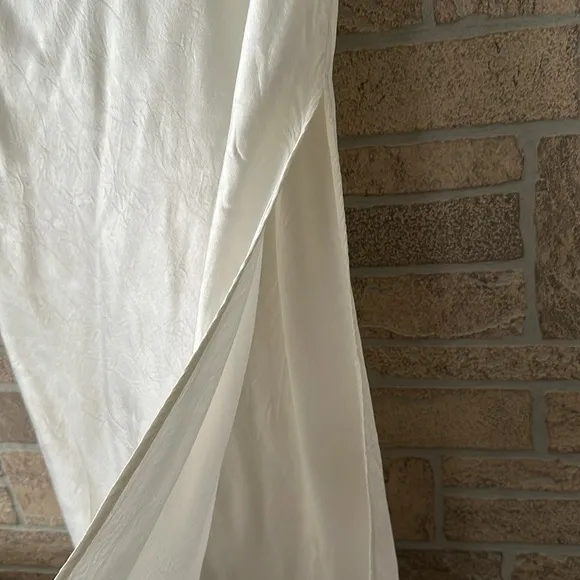 ENZA COSTA Satin Bias Slip Skirt Womens XS White Undyed Midi Pull on Ivory