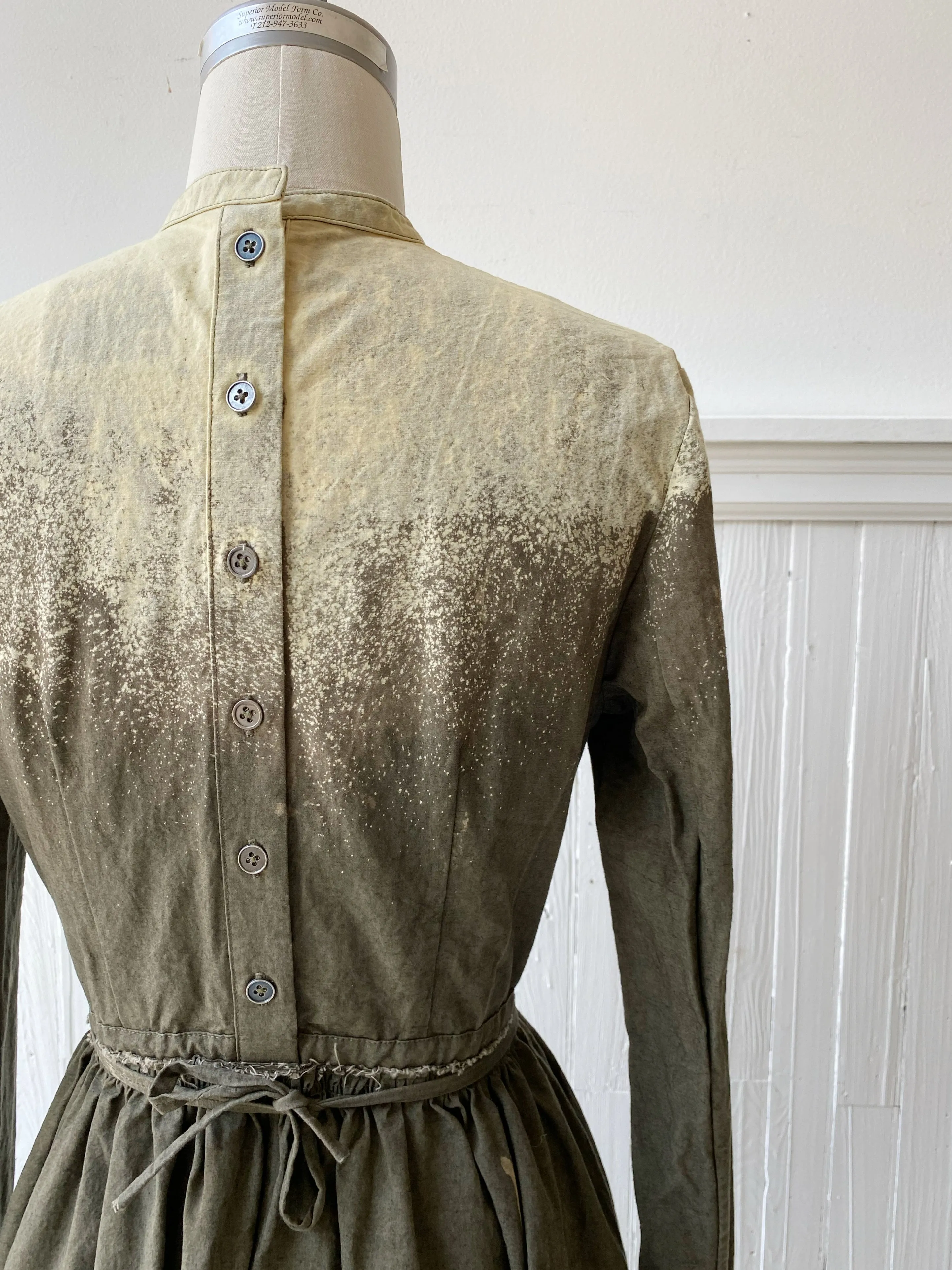 galaxy bleach worker dress in army