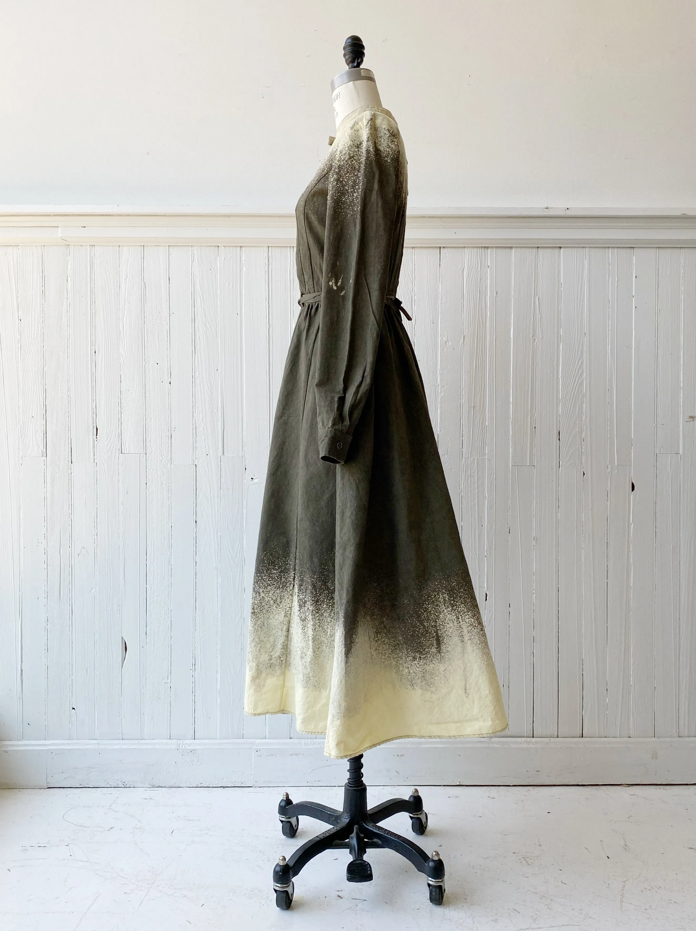 galaxy bleach worker dress in army