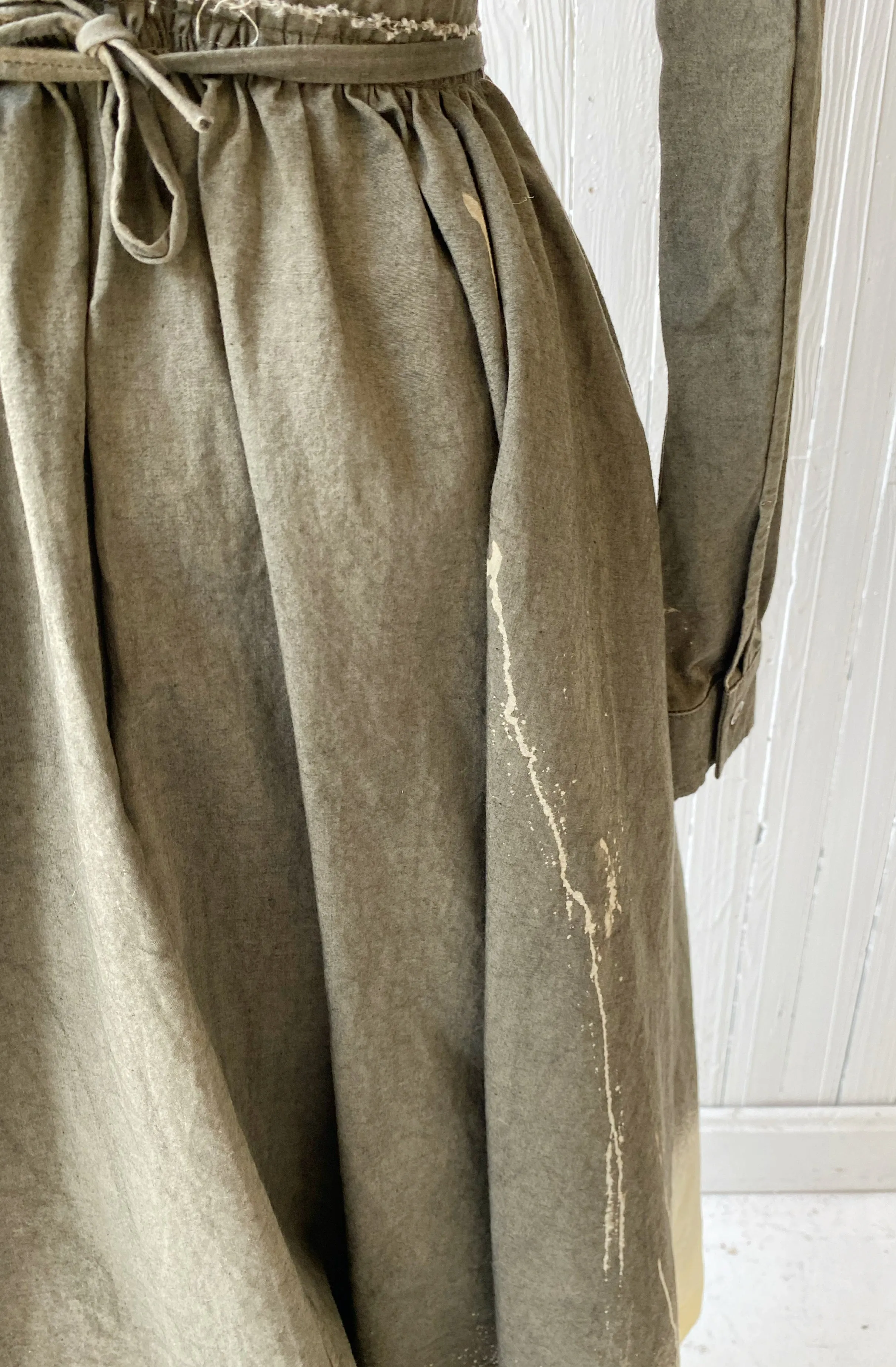 galaxy bleach worker dress in army