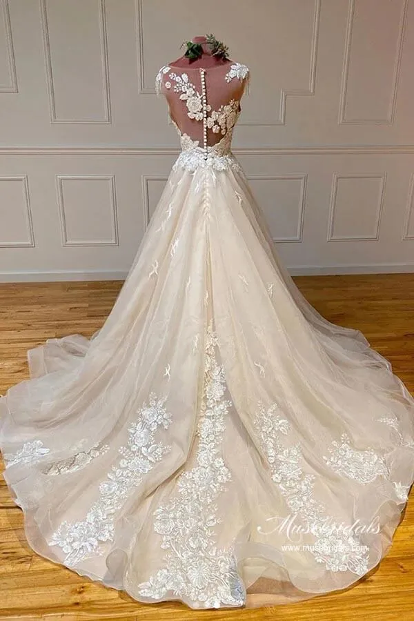 Gorgeous Tulle A-line Scoop Sleeveless Lace Appliques Wedding Dresses, MW940
