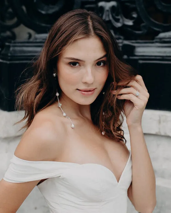 Hot Simple Off The Shoulder Satin Wedding Dresses V-Neck A-line Bridal Gowns Cap Sleeve