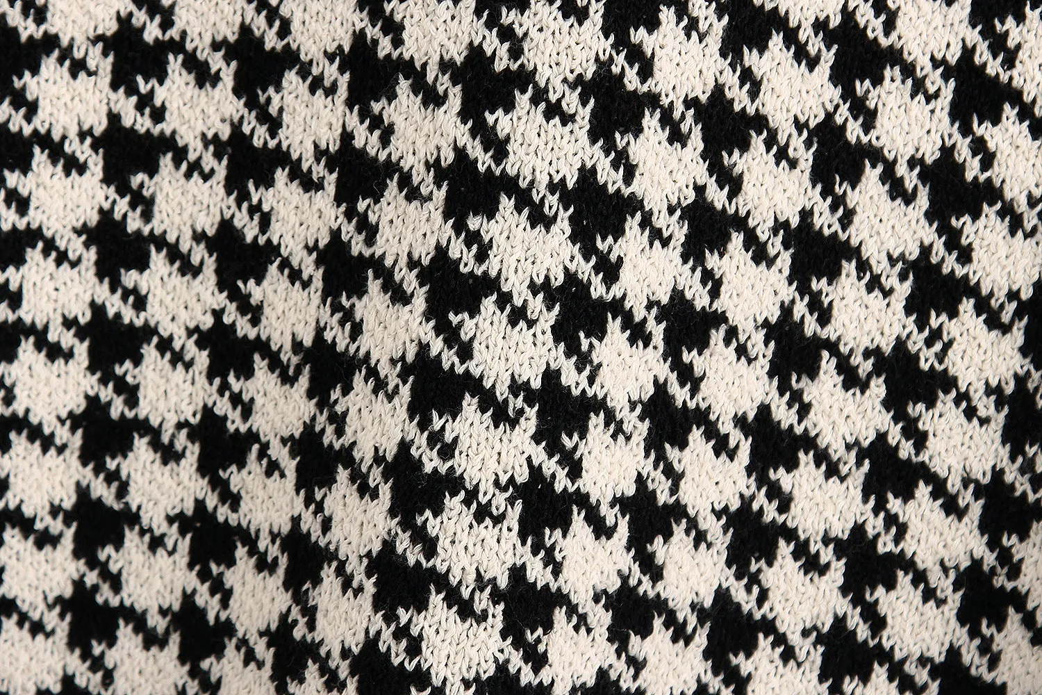 Houndstooth V-neck Knitted Vest Sweaters