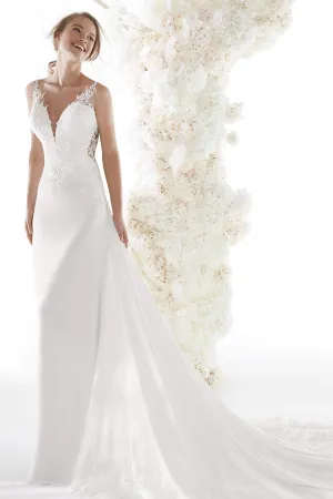 Lace Appliqued Backless Sexy Plunging V-neck Bridal Gown With Chapel Train-715836