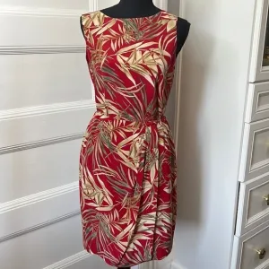 LIZ CLAIBORNE COLLECTION WOMENS 2PIECE 100% SILK TOP&amp;SKIRT SZ 6 NEW WITHOUT TAGS