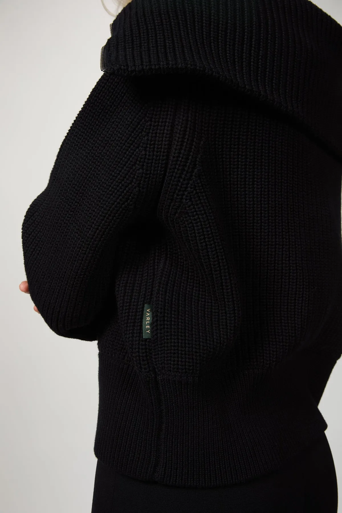 MENTONE HALF ZIP PULLOVER