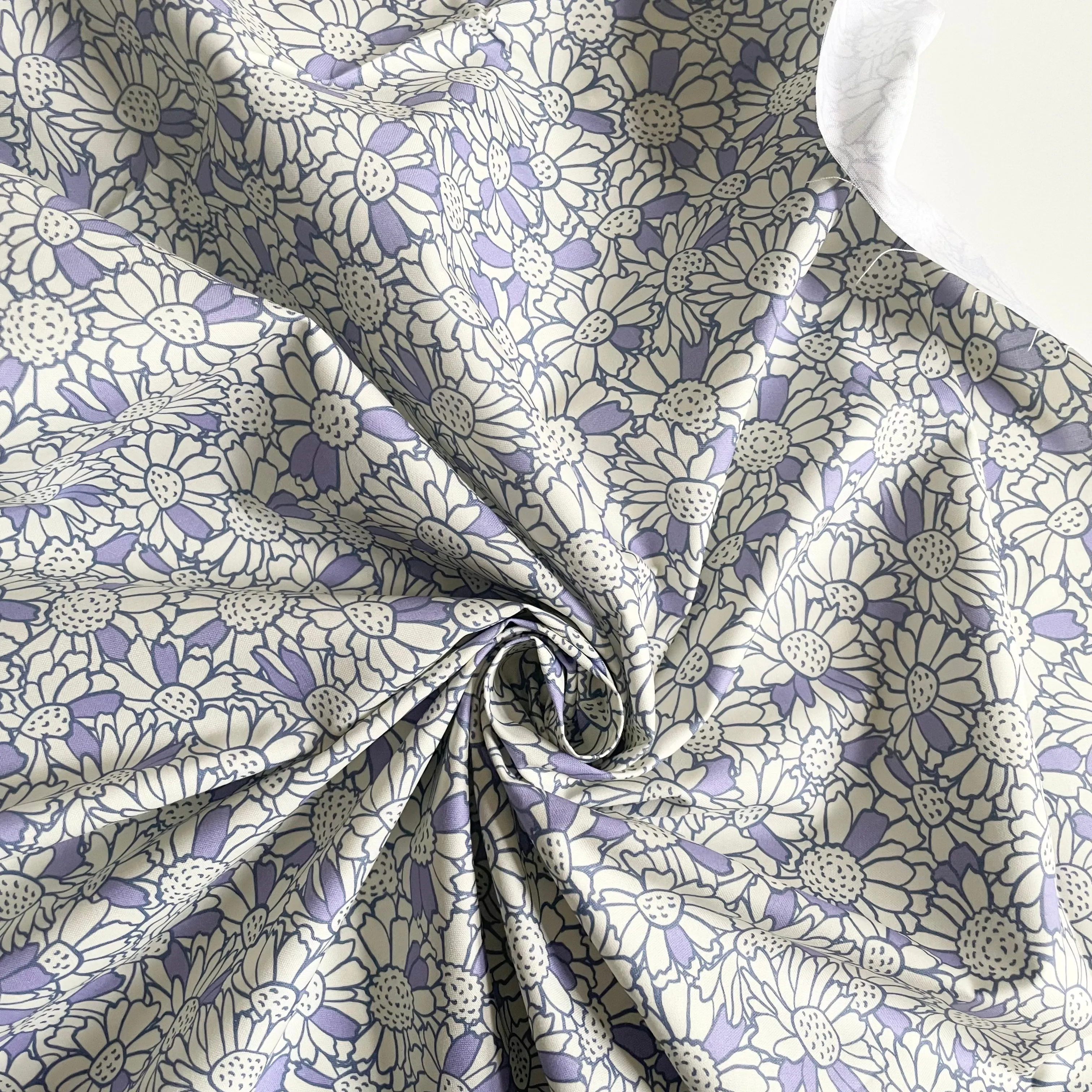 Paintbrush Studio : Pretty Petals - Purple