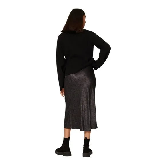 Rails Slip Midi Skirt in Black Tiger Print Satin Size Small