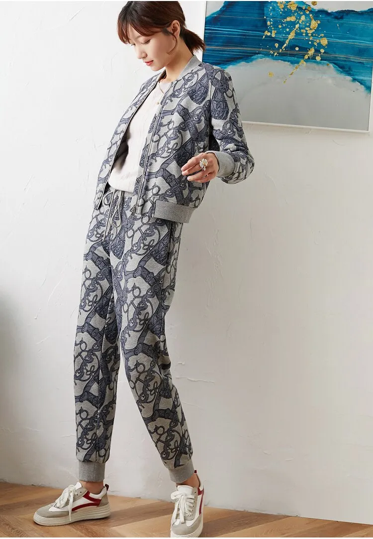 Retro printed Plush women loose set