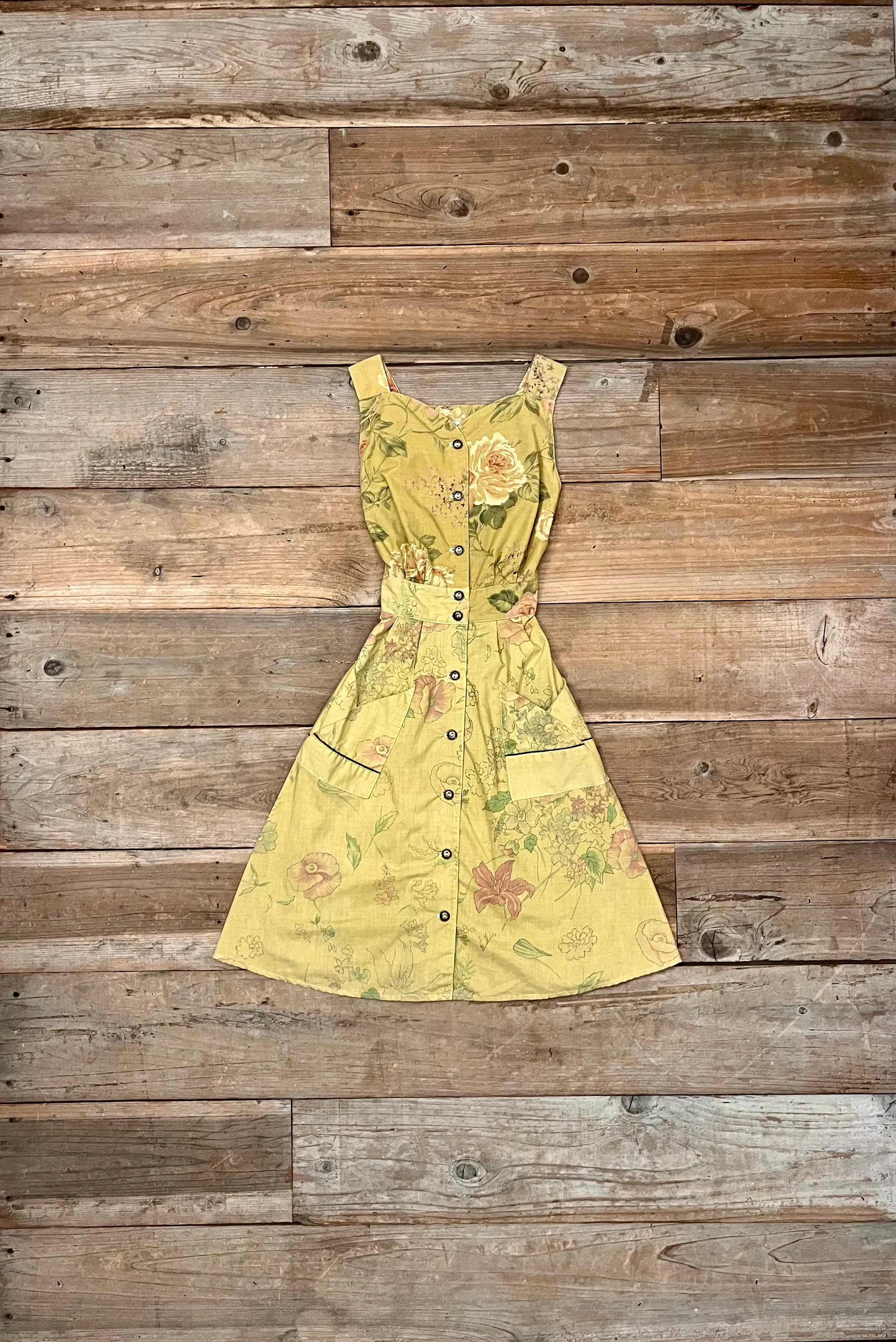 Sheet Dress in One of a Kind in X Small