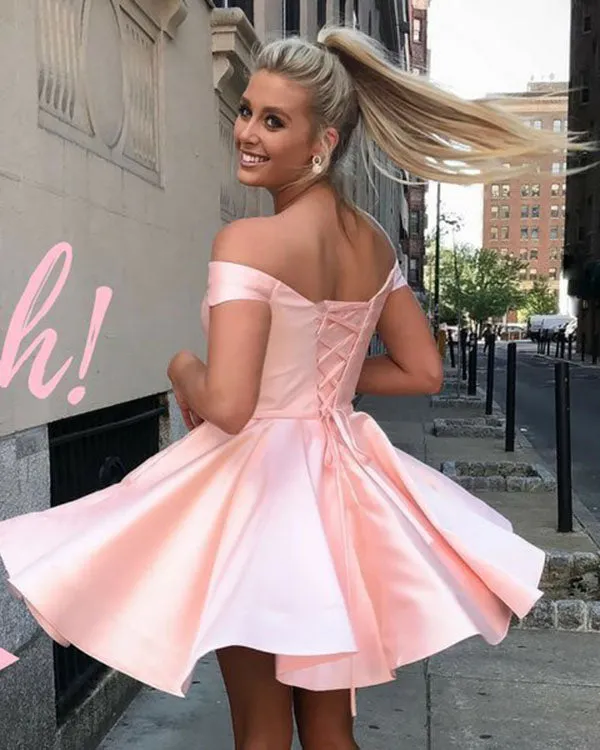 Simple Light Purple Satin Homecoming Dresses Off The Shoulder 2018 Sexy Short Party Gowns