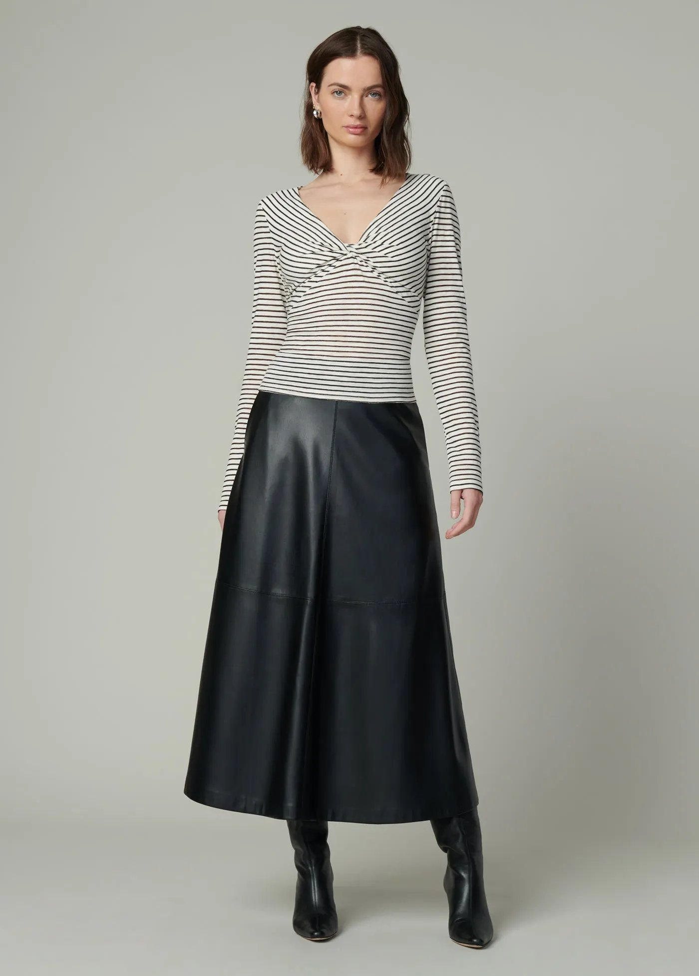 THE AVA STRIPE TWIST V NECK TOP