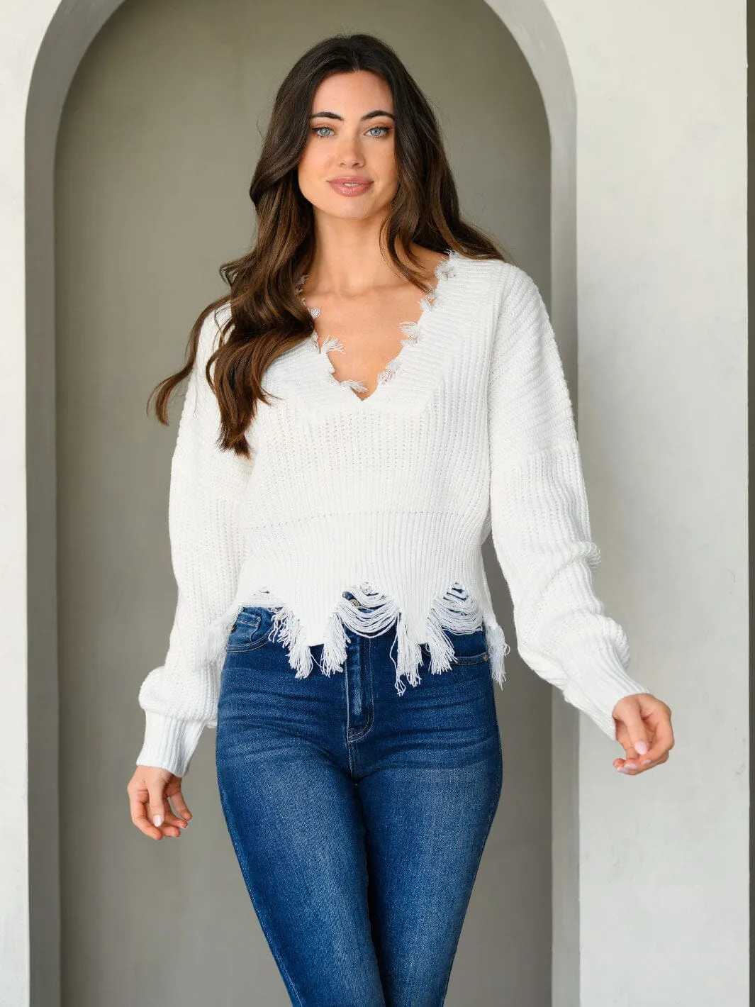 WOMEN'S LONG SLEEVE V-NECK PULLOVER SWEATER