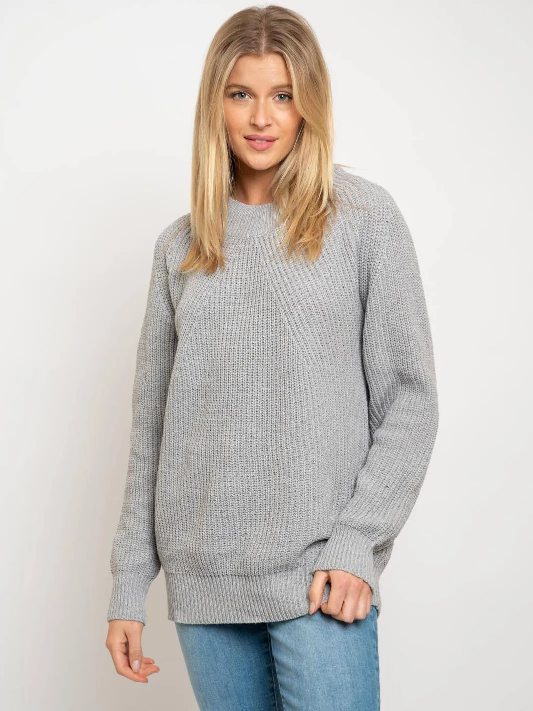 WOMEN'S ROUND NECK SWEATER